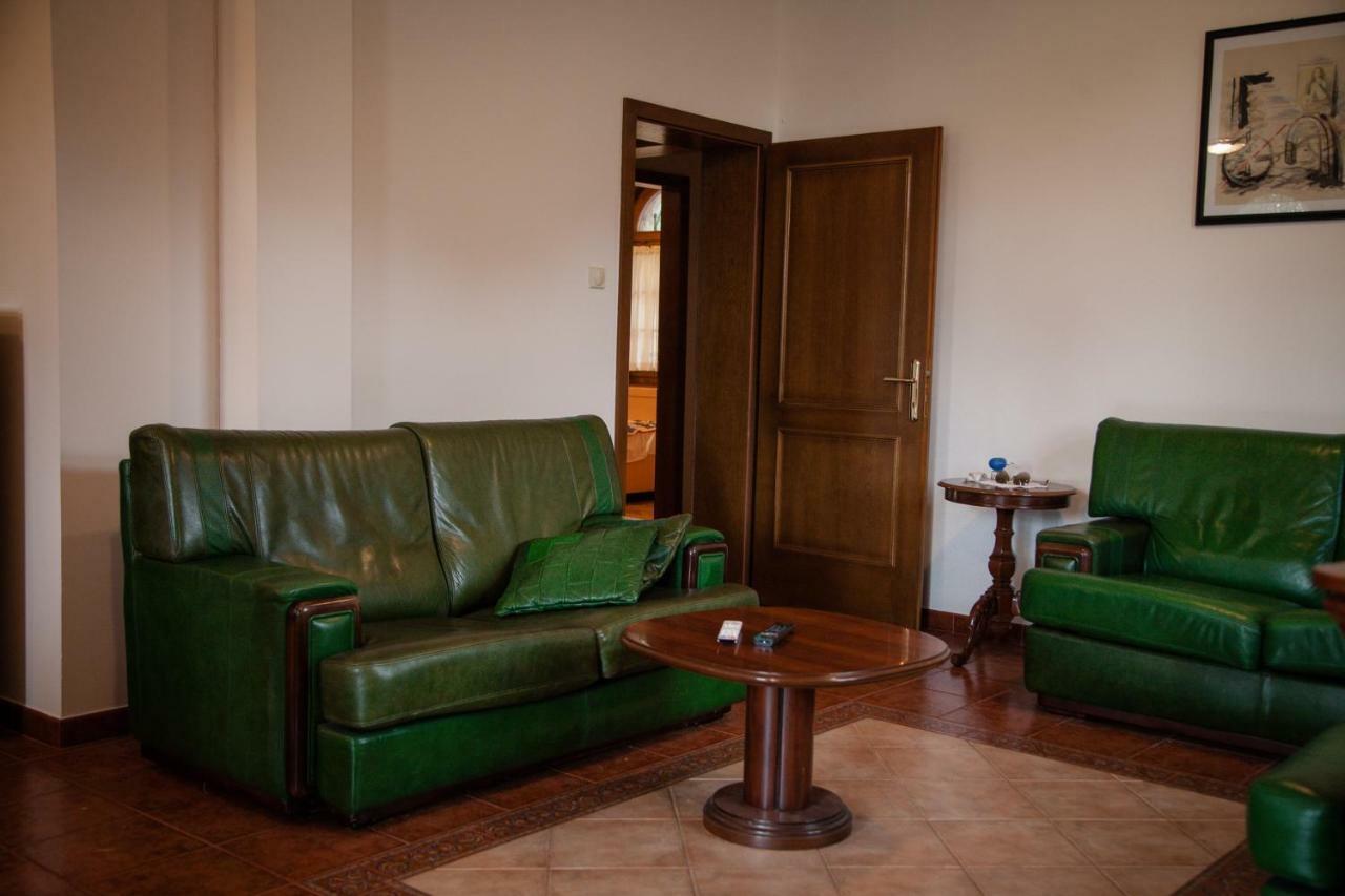 Villa Exclusive house Legacy à Smederevo Extérieur photo